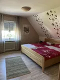 Schlafzimmer DG
