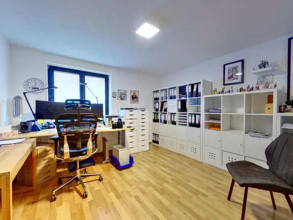 Büro KG