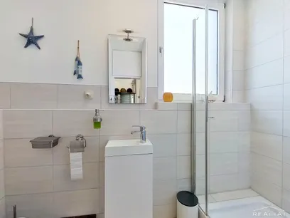 G-WC mit Dusche