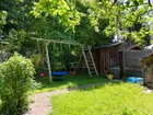 viel Platz für Kinder und Tiere