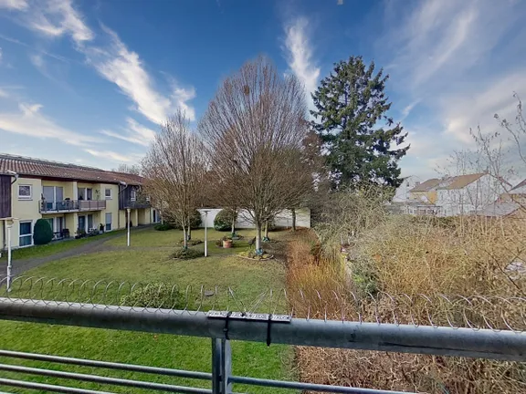 Blick zur Gartenanlage