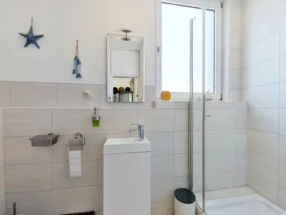 G-WC mit Dusche
