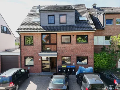 im Dreiparteienhaus