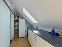 mit Küchenzeile