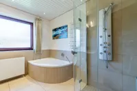Badewanne gefällig?