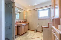 Elegantes Duschbad
