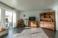 Hell und freundlich!