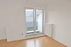 Schlafzimmer I mit Balkon