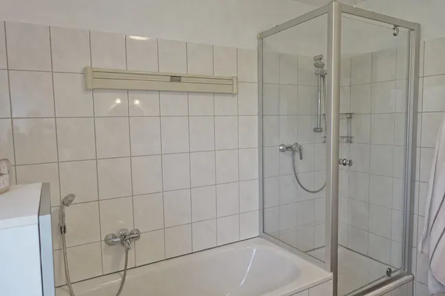 Bad mit Dusche