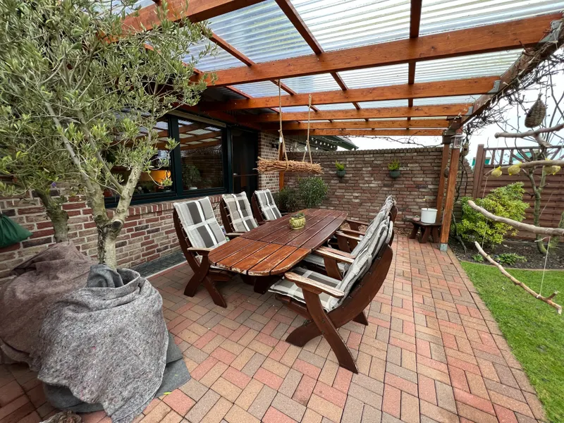 überdachte Terrasse