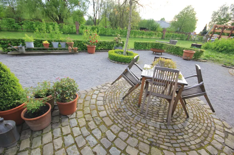 Sitzplatz gem. Garten