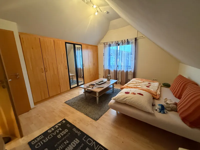 Schlaf-/ Arbeitsraum Spitzboden