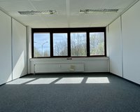 2. Büroraum rechts / Büro II