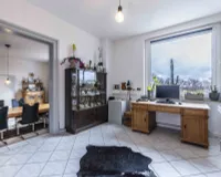 Büro mit Blick zum Esszimmer EG