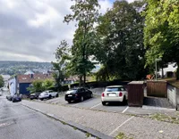 Gepflegtes Mehrfamilienhaus mit 11 Wohneinheiten, 2 Garagen und 10 Stellplätzen in Wuppertal-Barmen!