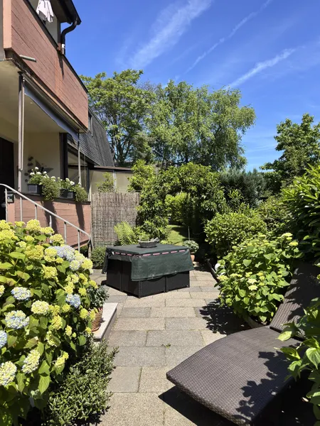 Altbau - Balkon und Terrasse EG