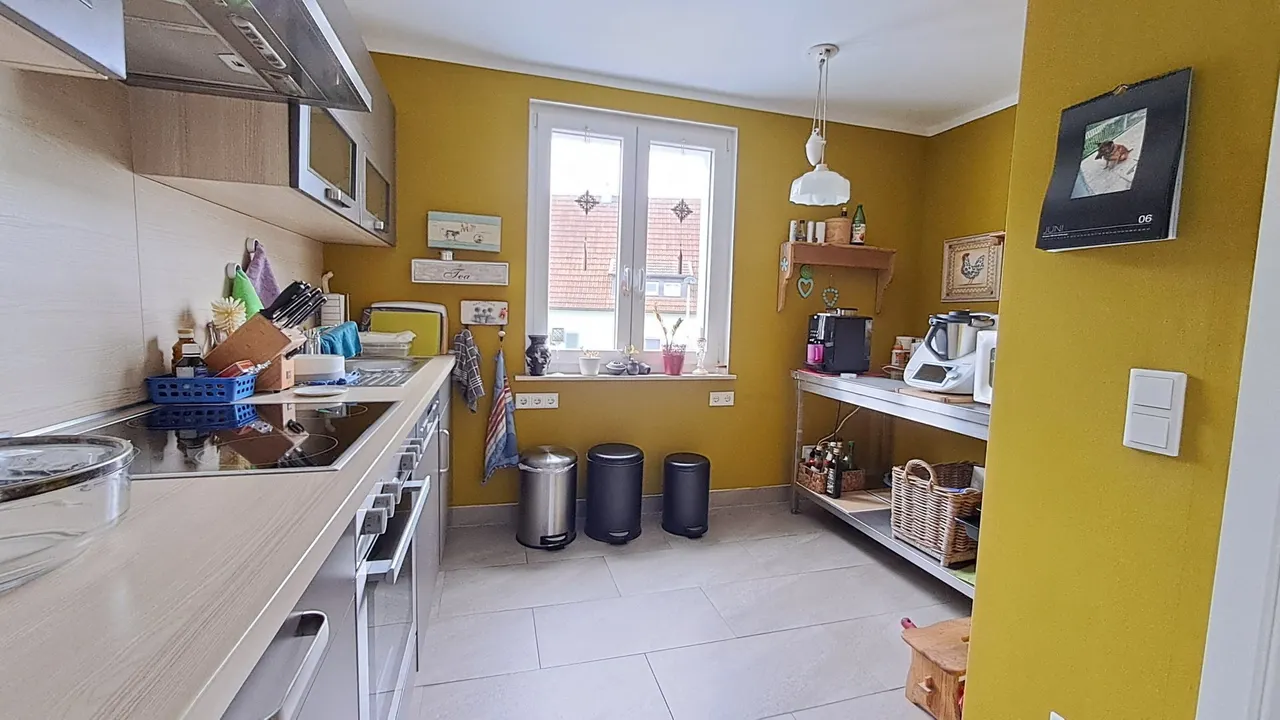 Freistehendes kleines Einfamilienhaus in super schöner Grünlage! - Photo 5