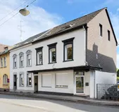 Modern wohnen und rundum wohlfühlen – Ihr frisch saniertes Zuhause mit eigenem Eingang!