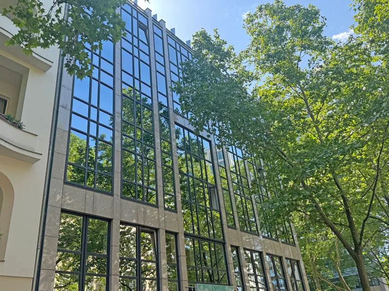 Effektive Büroeinheit unweit vom KaDeWe mit TG – provisionsfrei