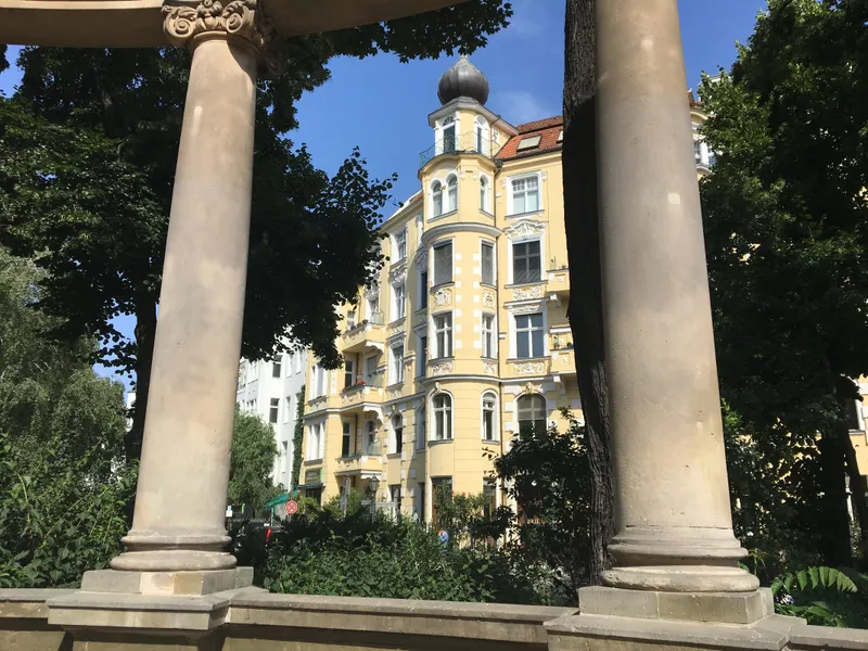 Kleines B&uuml;ro in ruhigem Hinterhaus