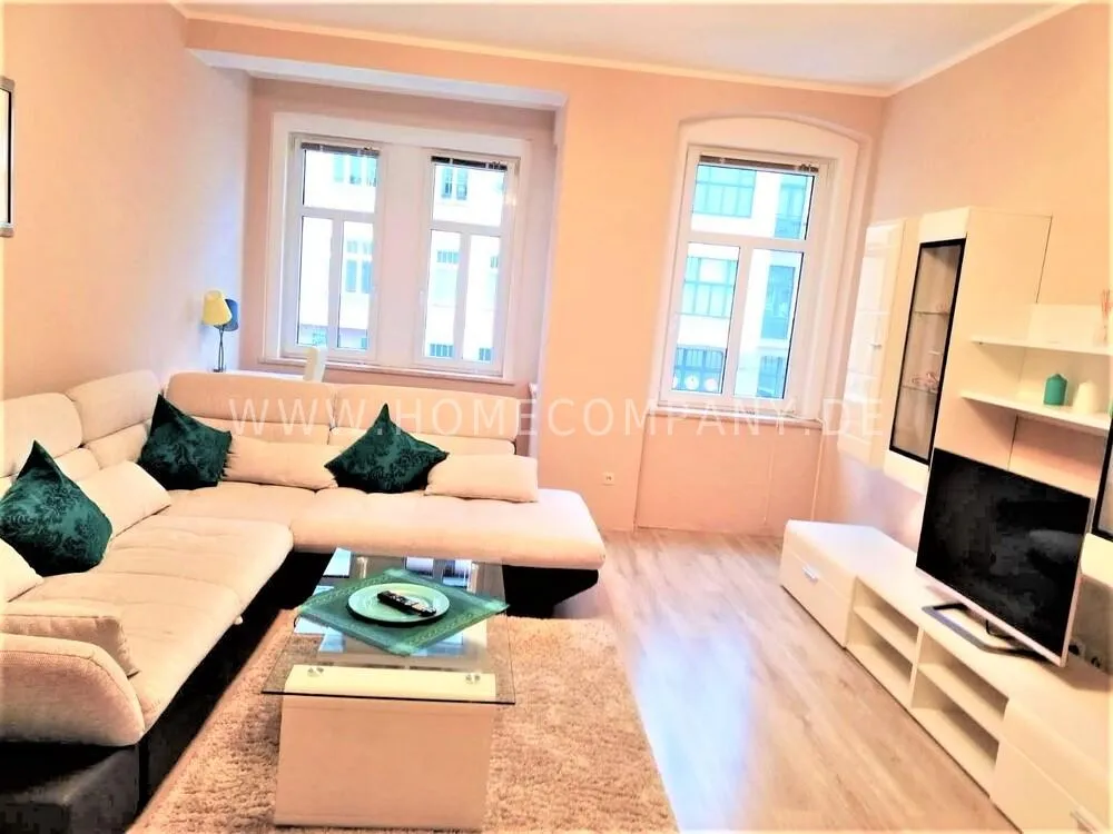 apartment on higher floor / shortterm rental / Plauen RENTME.direct