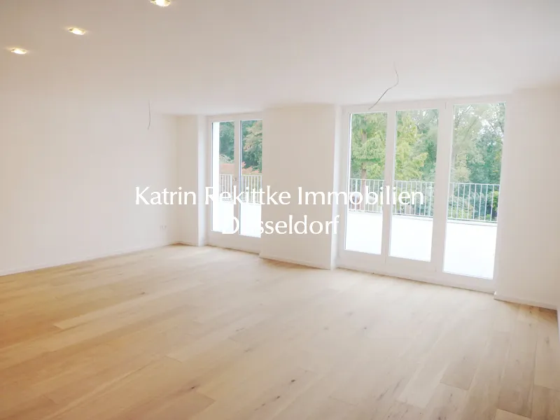 ☀️ SUPER-SOMMER-SONNENTERRASSE ☀️ MAISONETTE-WOHNUNG IN URDENBACH 🏡 RUHIG, GRÜN & MIT PKW-STELLPLATZ 💗 - Photo 2