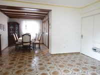 Das ca. 25 m² große Esszimmer...