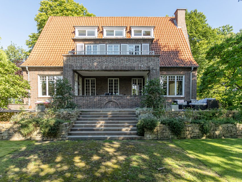 Rückansicht Villa