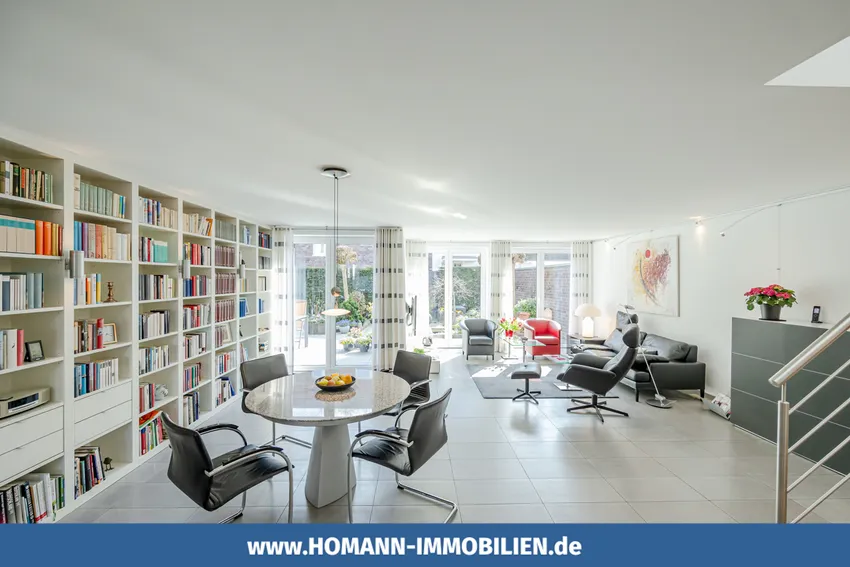 Wohn/-Esszimmer