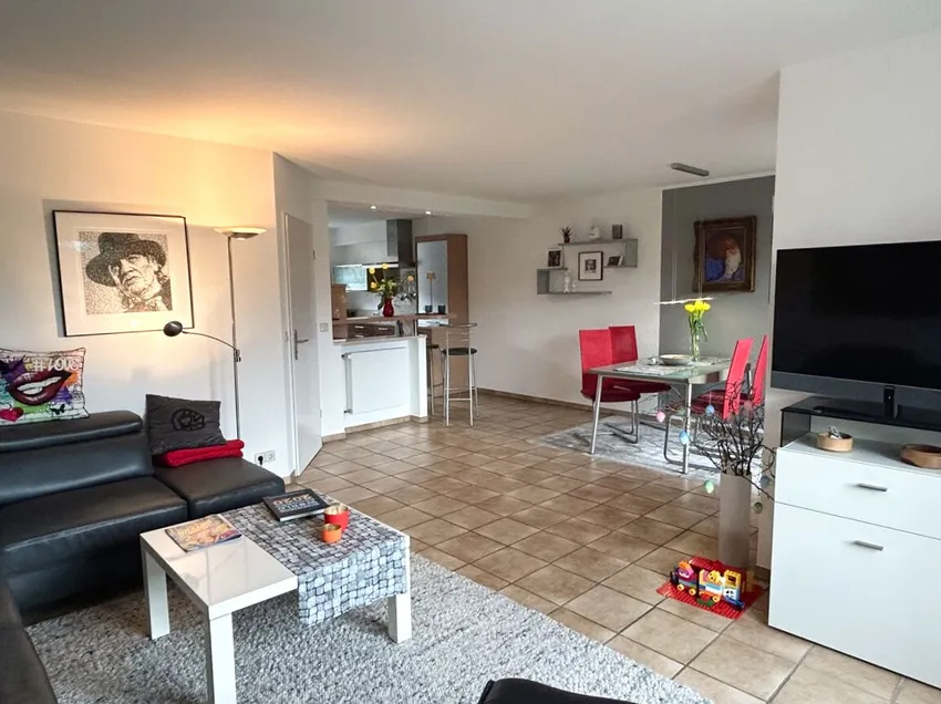 Wohn-/Esszimmer