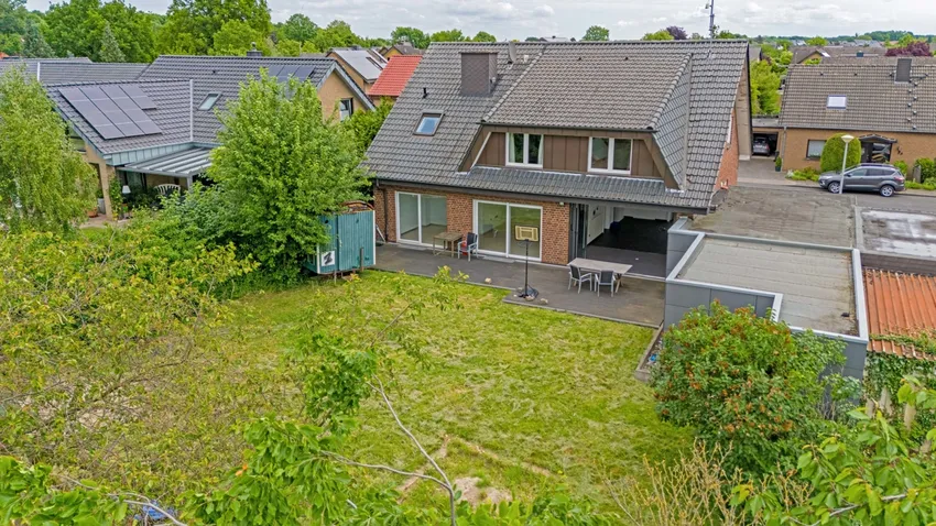 Drohnenaufnahme Garten