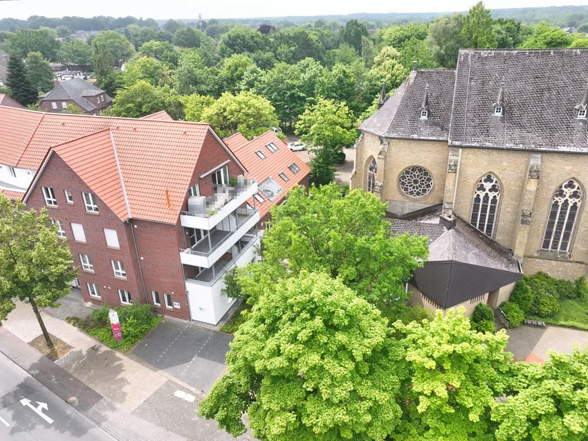 Seitenansicht Vogelperspektive