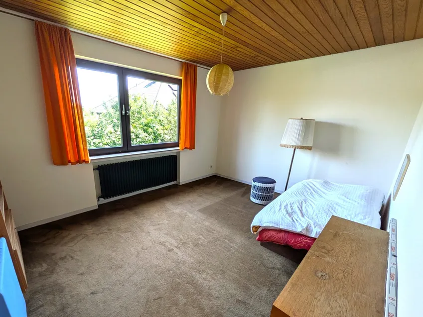 Weiterer Raum mit vielen Nutzungsmöglichkeiten.
