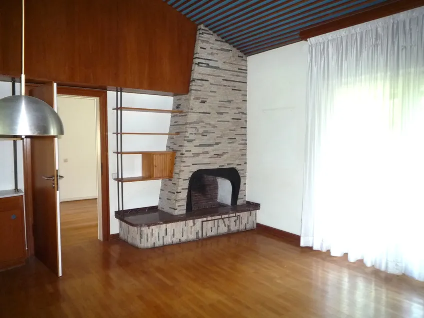 Kamin Büro