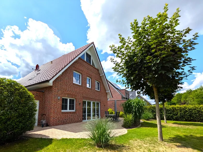 Die Terrasse lädt zum Verweilen mit Freunden ein