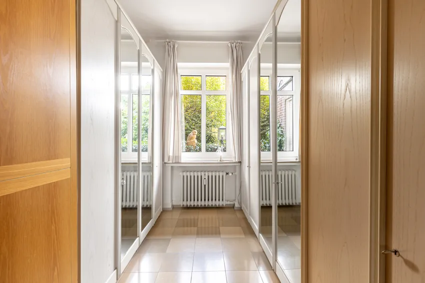 Ankleidezimmer - Hochparterre