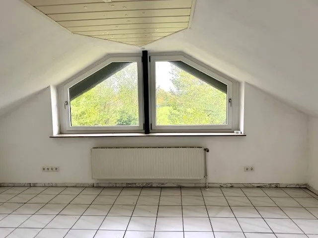 zum Schlafzimmer zur Gartenseite