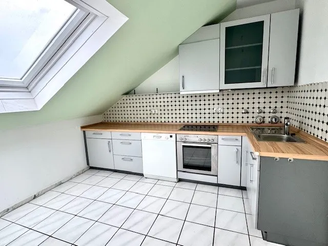 Die Einbauküche im OG