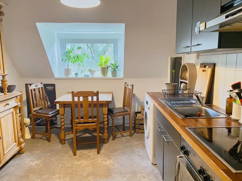 Die geräumige Küche