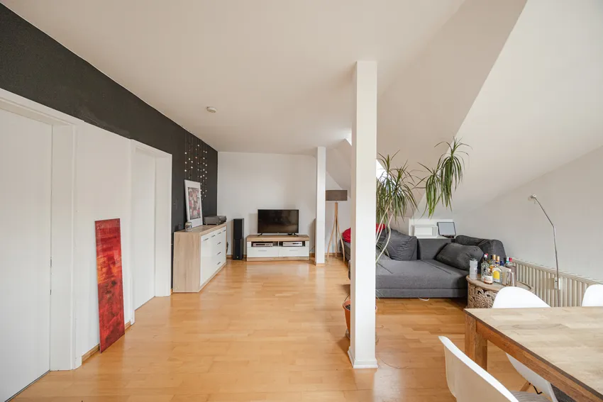 Impressionen zum großzügigen Wohn- und Essbereich...