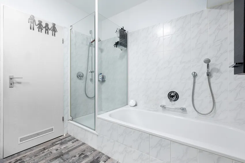 Badezimmer 1. Obergeschoss