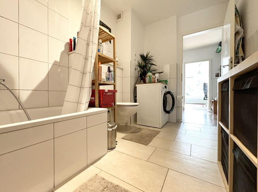 ...mit Platz für die Waschmaschine