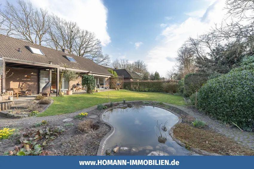 Gartenidylle mit Teich