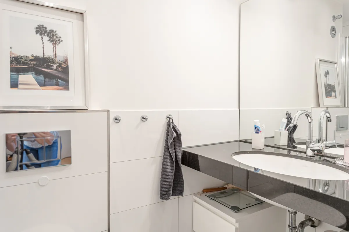 Modernes Wohnen in historischer Umgebung: Top-gepflegte 2-Zimmer-Wohnung im 1. OG in der Nähe der Antoniuskirche - Foto 5