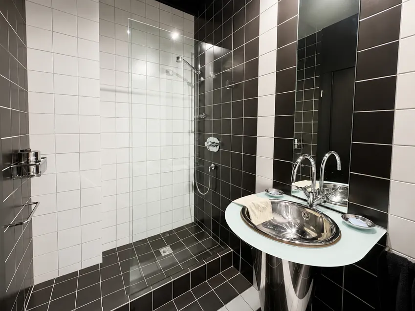 Dusche EG