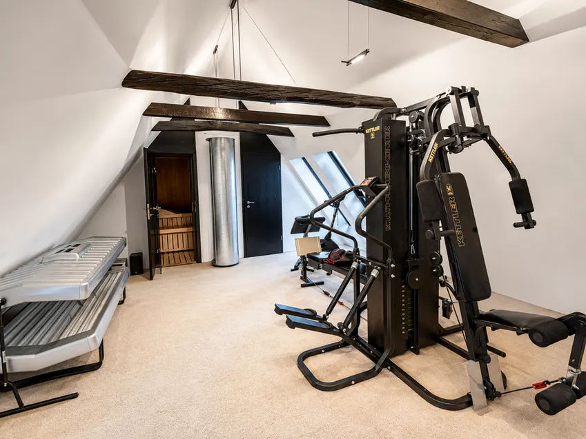 Fitnessbereich/Sauna im DG
