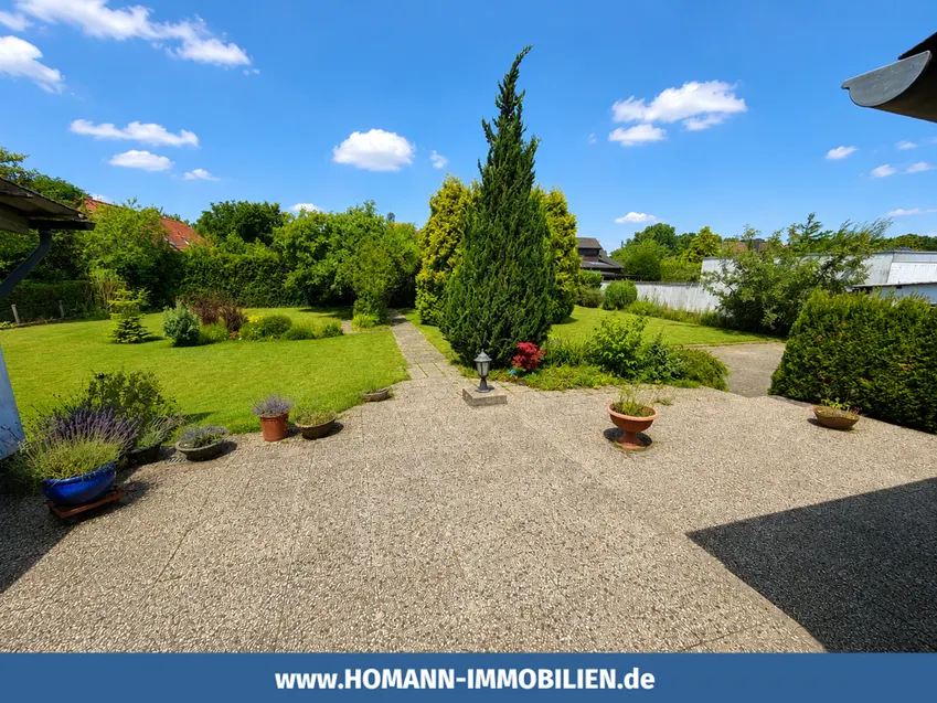 Terrasse und Garten