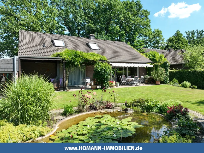 Gartenidylle mit Teich