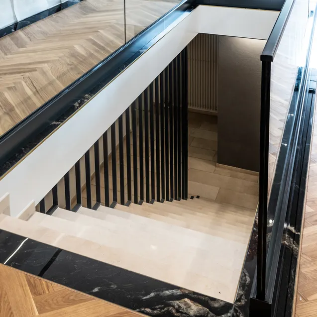 Treppe zum Souterraine