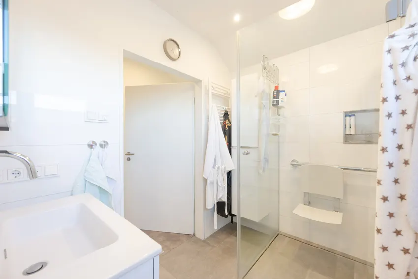 Badezimmer OG